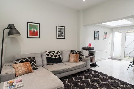 70 Ravenhill Avenue, Belfast, BT6 8LG - Photo 4