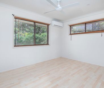 Immaculate spacious Family Home - Great Location! - Photo 3