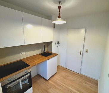 Helle, frisch renovierte 2-Zimmer-Wohnung mit Küche, Balkon & TG - Foto 5