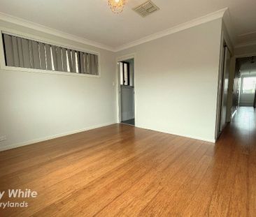 Spacious Family Duplex - Photo 3