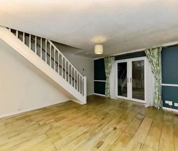 2 bedroom end of terrace house to rent - Photo 1