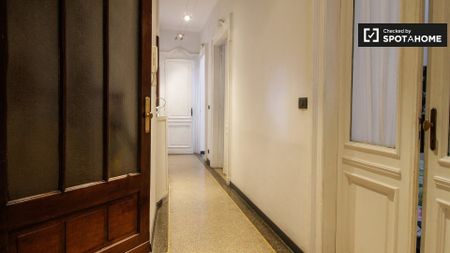 turin, Piedmont 10124 - Photo 3