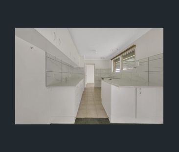 Beautiful Family Home - Photo 4