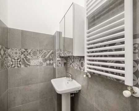 Via Cosimo del Fante, Milan, Lombardy 20122 - Photo 5