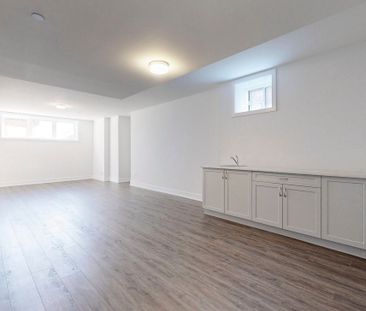 For Lease - 231 Sikura Circle, Aurora, Ontario - Photo 4