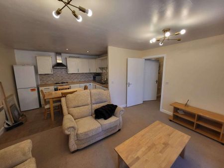 2 bedroom flat to rent - Photo 5