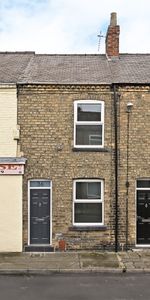 2 bedroom terraced house to rent - Photo 3