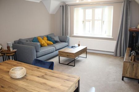 2 bedroom flat to rent - Photo 2