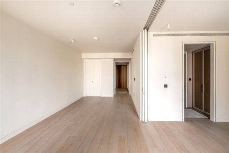 Hanover Square, W1S - Photo 2