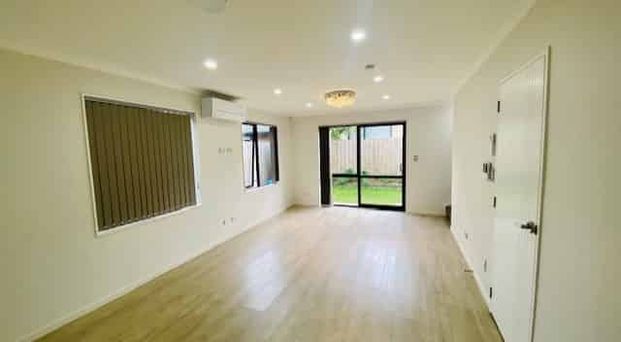 PAPAKURA, 3 BEDROOMS - Photo 1