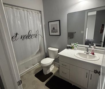 For Lease - 1427 Monarch Drive, Kingston, Ontario - Photo 2