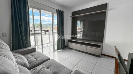 Apartamento com 2 quartos e 60m² para alugar em Caminho Novo, Palhoça. - Foto 2