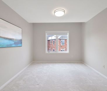 For Lease - 15 Hays Boulevard Unit# 10, Oakville, Ontario - Photo 2