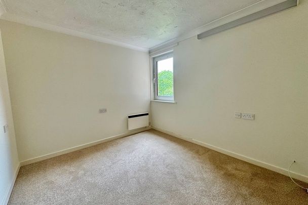 Lyndhurst Court, HUNSTANTON - Photo 1