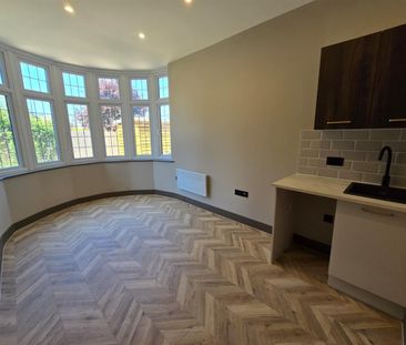 Green Lane, Shepperton TW17, London - Photo 2