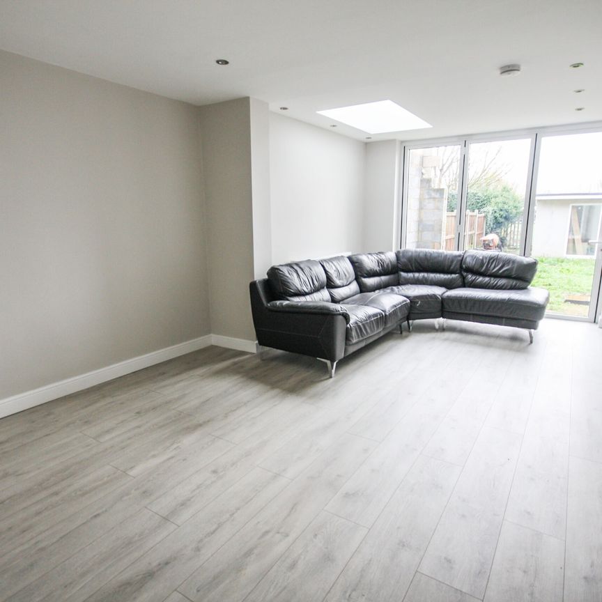 One-Bedroom House share - Photo 1