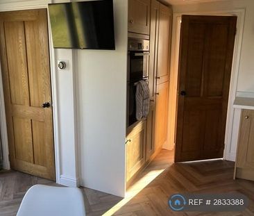 1 bedroom detached house to rent - Photo 2