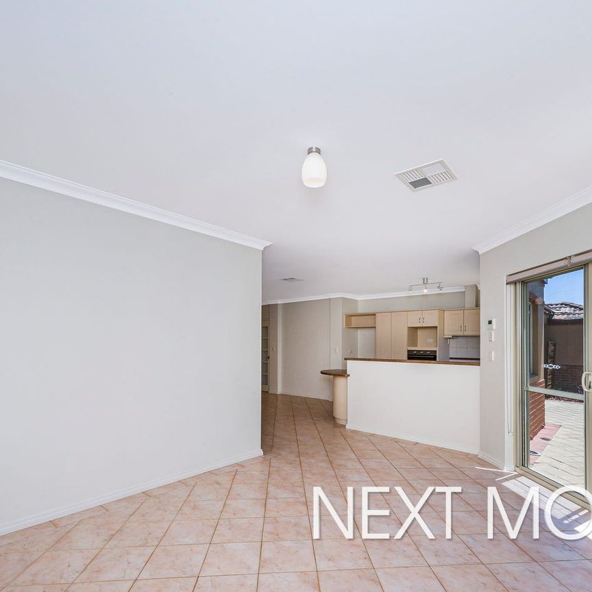 The Perfect Balance of Privacy, Style and Location - Photo 1