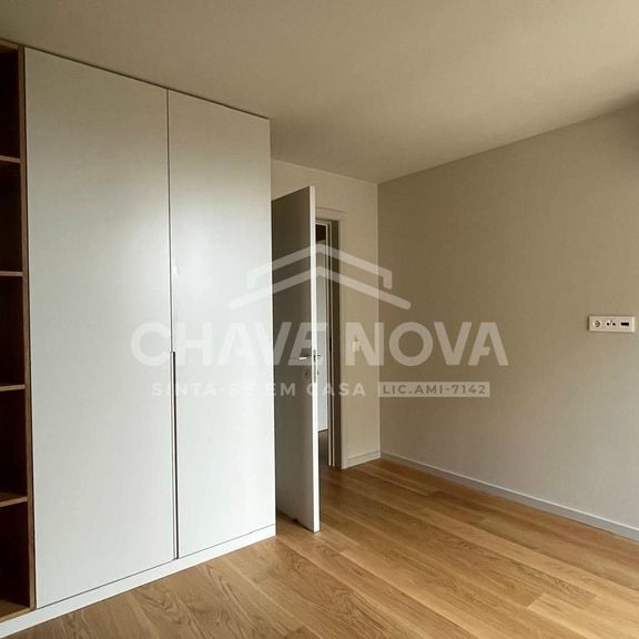 3 bedroom luxury Apartment for rent in Vila Nova de Gaia, Portugal - Photo 1
