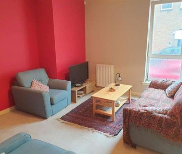 Alexandra Gate, Dennistoun, Glasgow, G31 - Photo 1