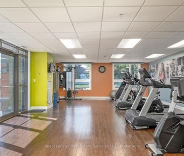 For Lease - 5010 Corporate Drive Unit# 405, Burlington, Ontario - Photo 2