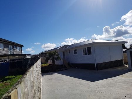 25A Holland Street, Pukekohe - Photo 2