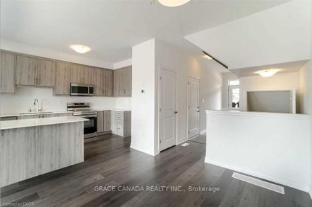 For Lease - 39 June Callwood Way, Brantford, Ontario - Photo 5