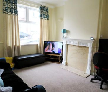 Dovercourt Road - Photo 1