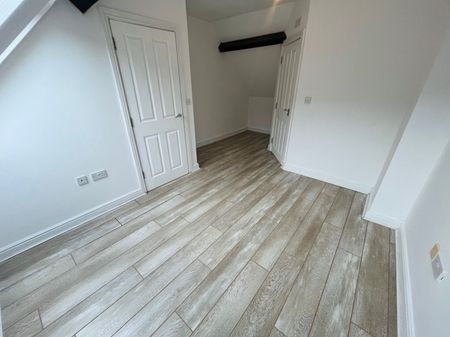 Highcroft Road - Photo 4