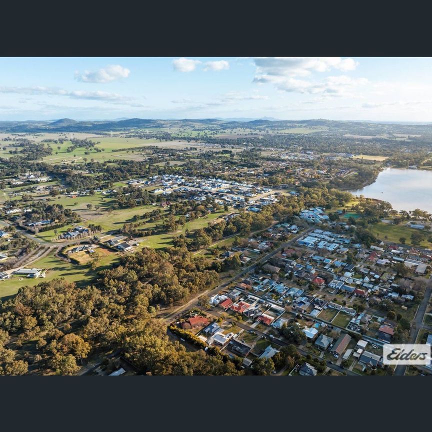 15 Craft Street, Lake Albert, NSW 2650 - Photo 1