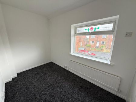 3 bedroom terraced house to rent - Photo 4