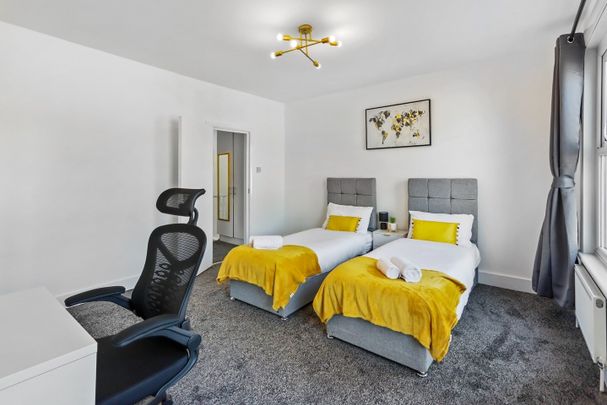 Room in a Shared Flat, Mitcham Road, SW17 - Photo 1