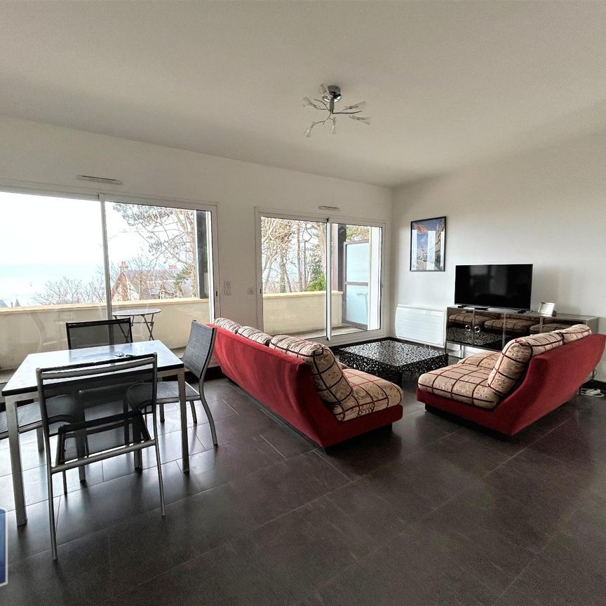 Location Appartement 3 pièces 75m² TROUVILLE SUR MER 14360 - Photo 1