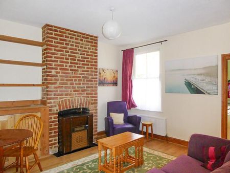 3 bedroom terraced house to rent - Photo 5