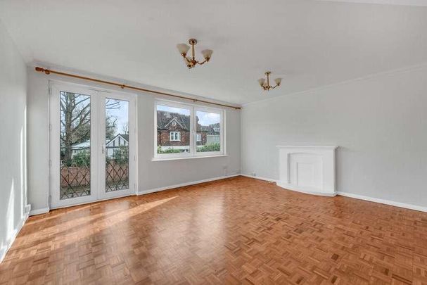 Liskeard Gardens, Blackheath, SE3 - Photo 1