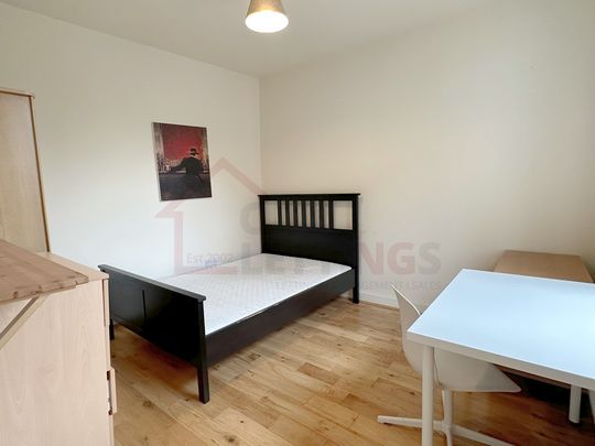 2 Bedroom Flat - Photo 1