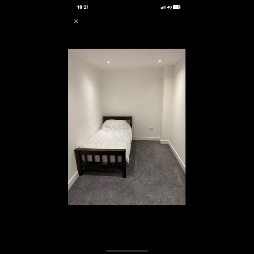 Room in a Shared House, Harrow, HA3 - Photo 1