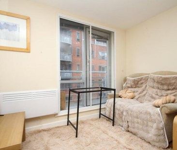 2 bedroom house share to rent - Photo 3