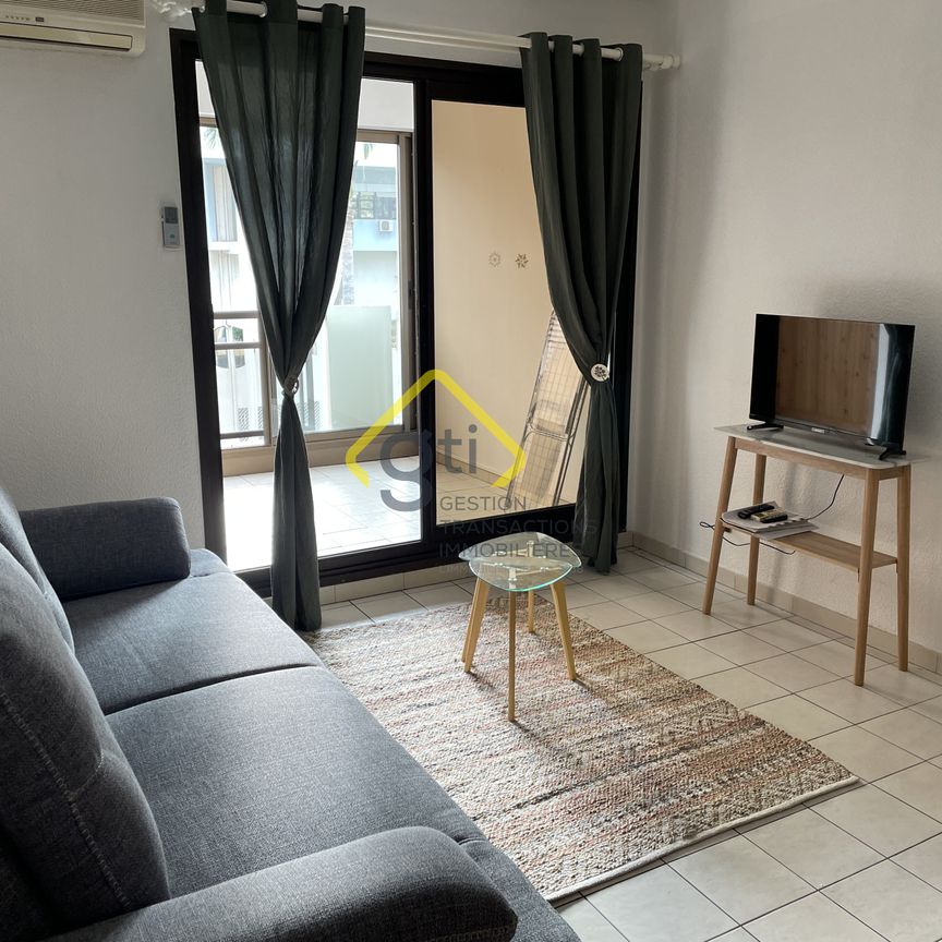 Location Appartement 2 pièces 65m² ST DENIS 97400 - Photo 1