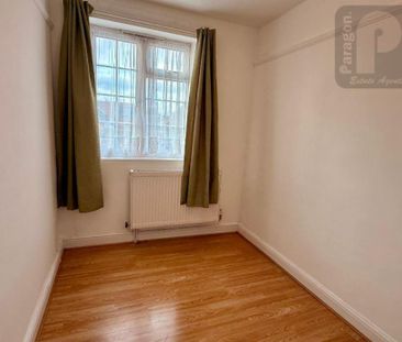 3 bedroom flat to rent - Photo 2