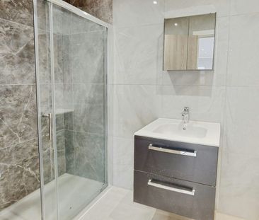 Flat to rent on - Photo 4