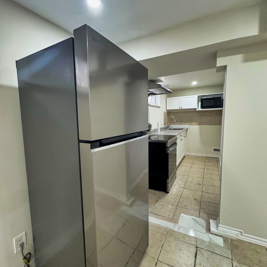 For Lease - 537 Clarke Road Unit# B, London East, Ontario - Photo 1