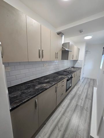 Studio Flat, Hither Green Lane, SE13 - Photo 4