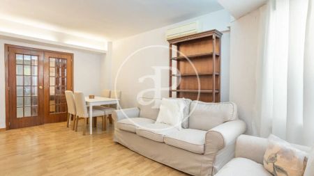 Piso de alquiler en Carrer del Pintor Vilar, Trinitat - Photo 2