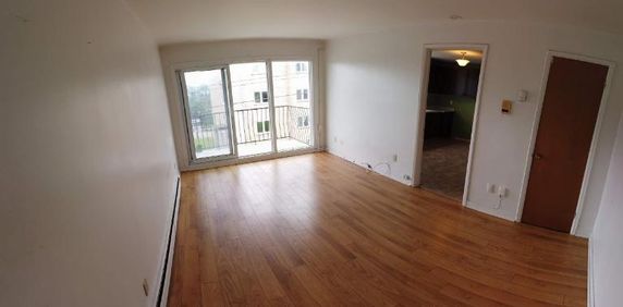 2 CH - 1 SDB - Québec - $1,165 /mo - Photo 2