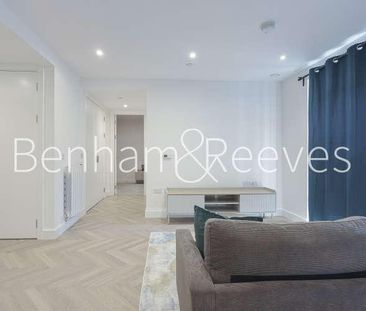 Brigadier Walk, Royal Arsenal Riverside, SE18 - Photo 4