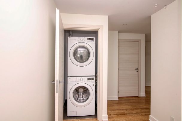 30 Saint-Joseph Est - Photo 1