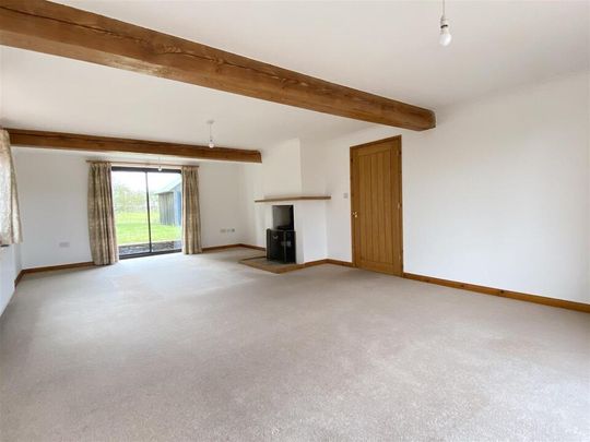 4 bed link detached house to rent in Bodenham, Hereford - Photo 1