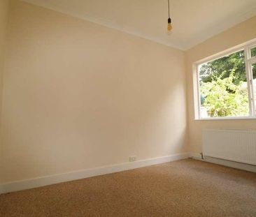 Flat B, Manor Road, Beckenham, BR3 - Photo 3