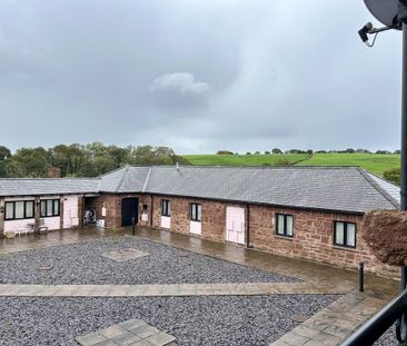 2 bedroom barn conversion to rent - Photo 2